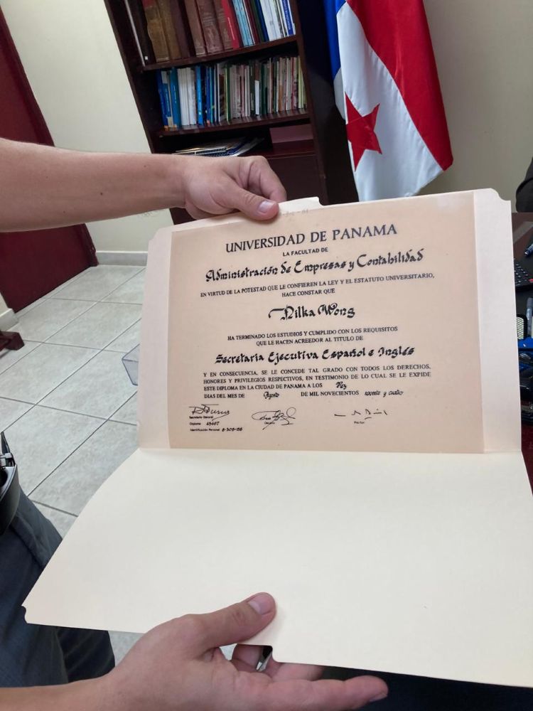 diplomas sin retirar