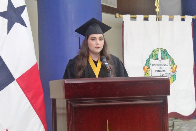 graduación economía 2024-2025