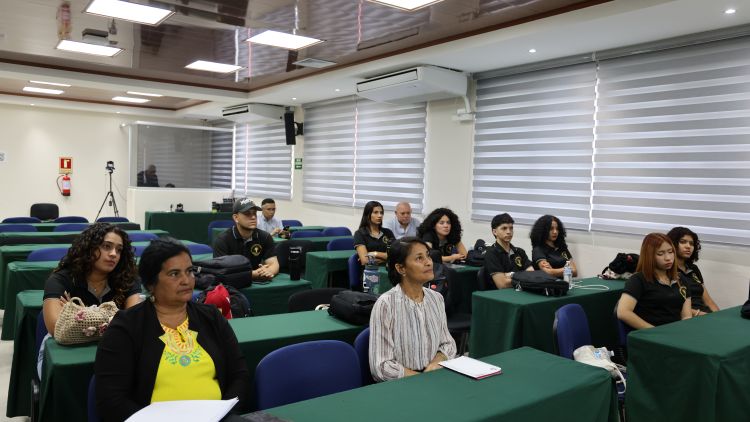 Período de orientación previo a la jornada científica.
