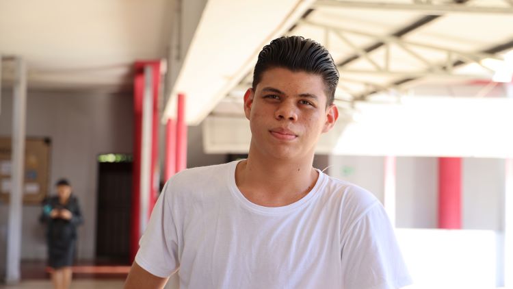 Cesar Rosales 
