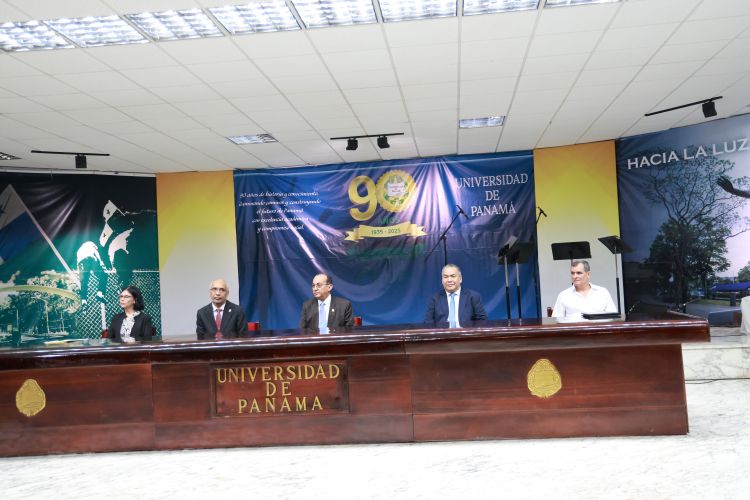 mesa de autoridades 1700