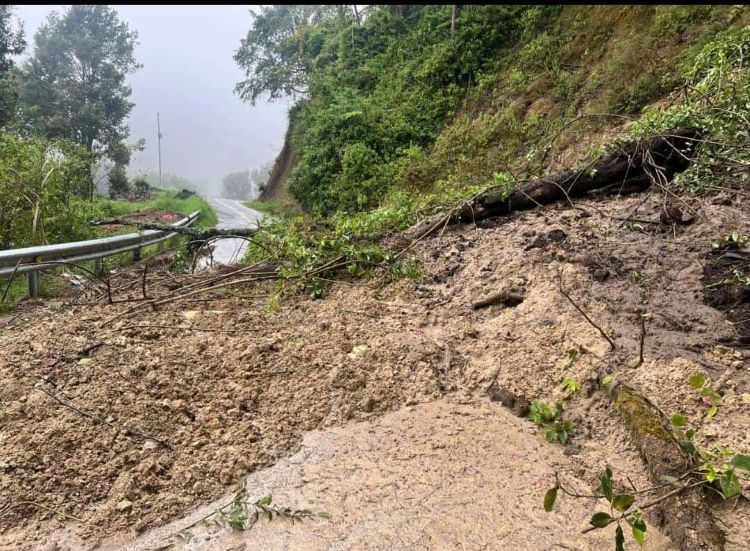 derrumbe en san felix