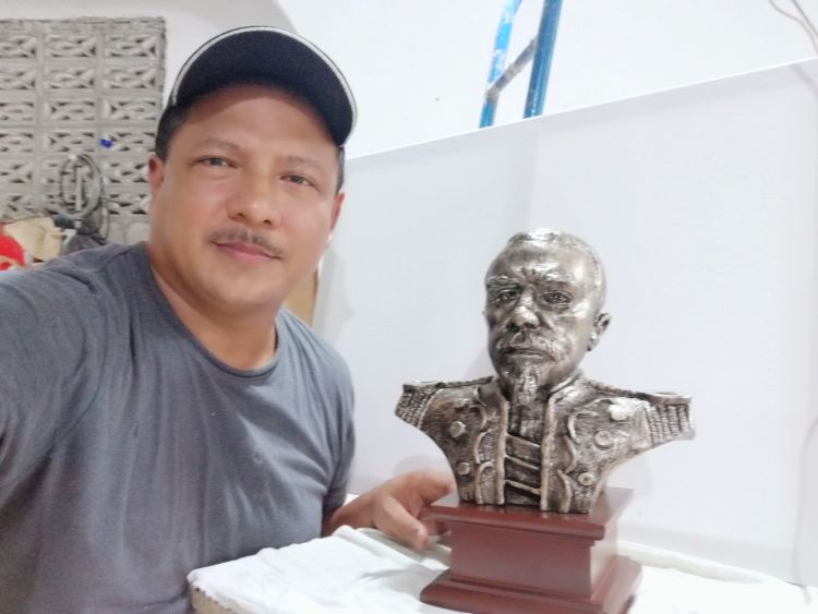 victor martinez 