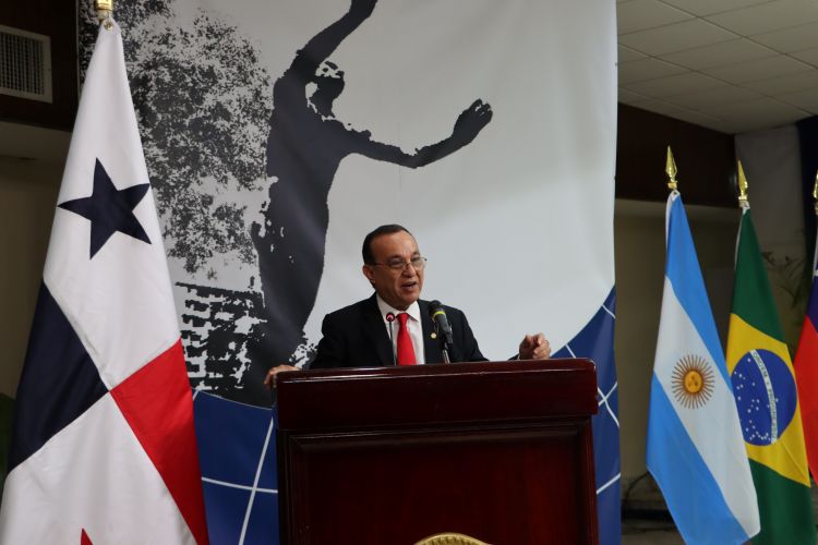 Eduardo flores castro