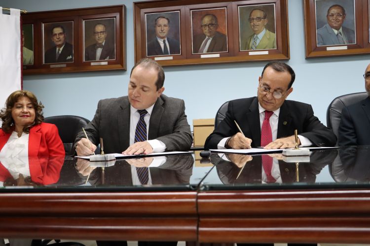 convenio up y senacyt