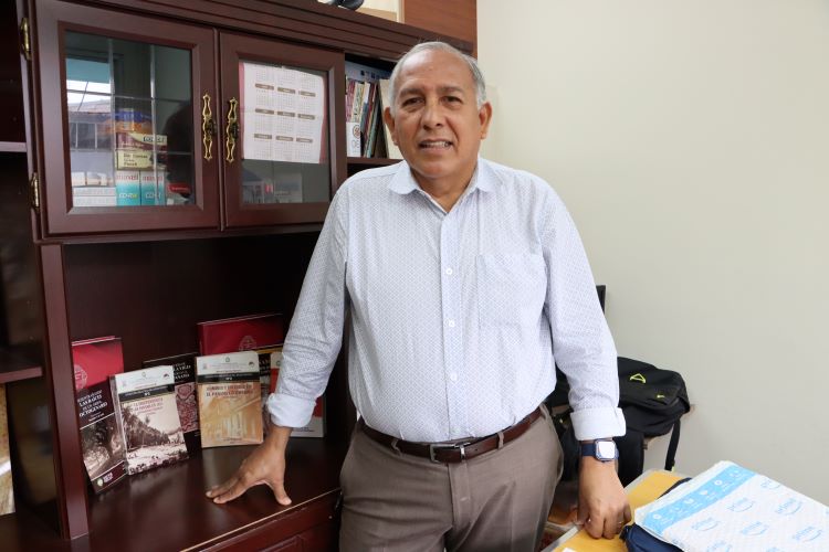 Magister Raymundo Gurdián