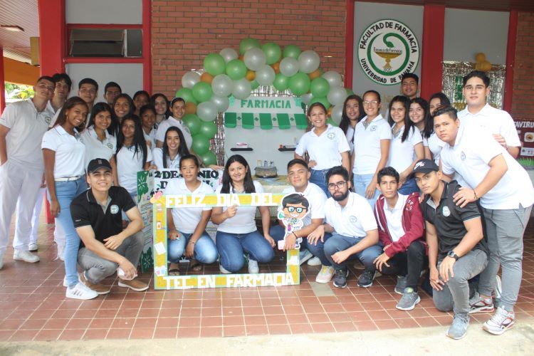 estudiantes farmacia 