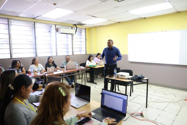 doctorandos de ecuador