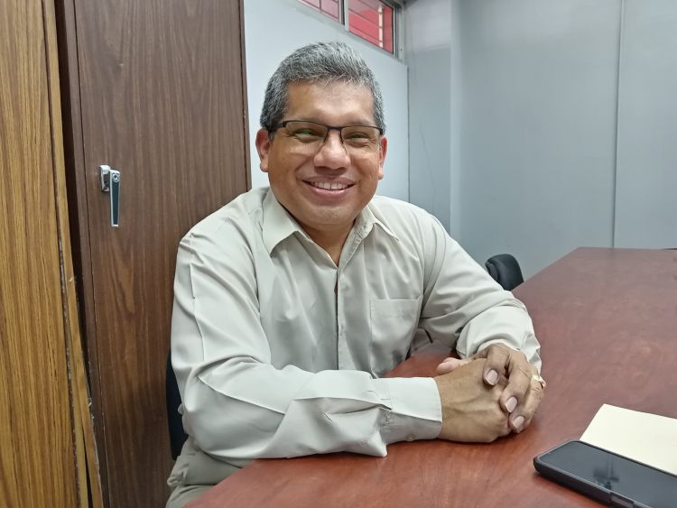 Dr. Enrique Medianero