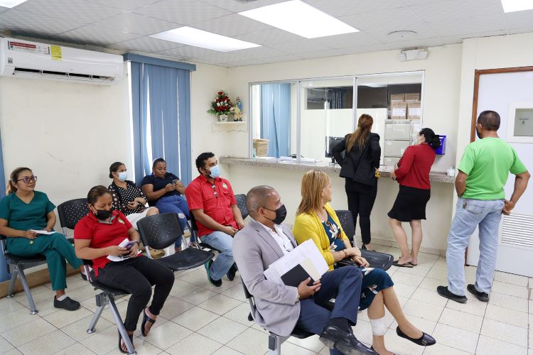 pacientes en la clinica universitaria