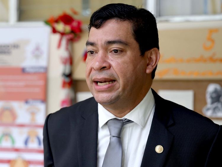 Vicedecano de Odontología, Luis Vega Tejada