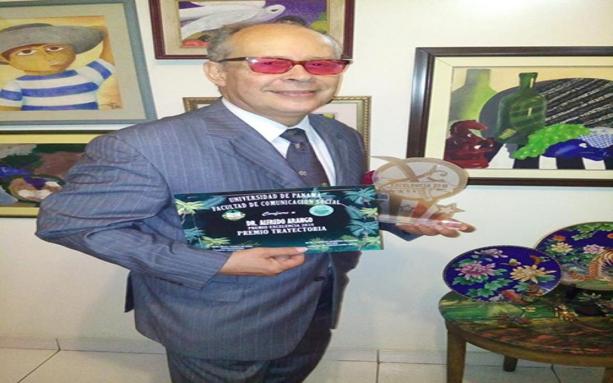  Dr. Alfredo Arango  Restrepo