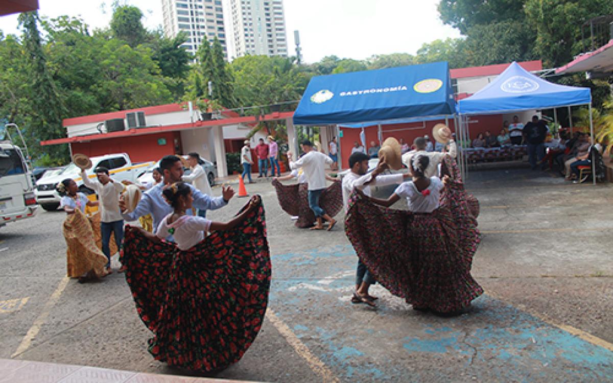 Conjunto Folclorico FCA