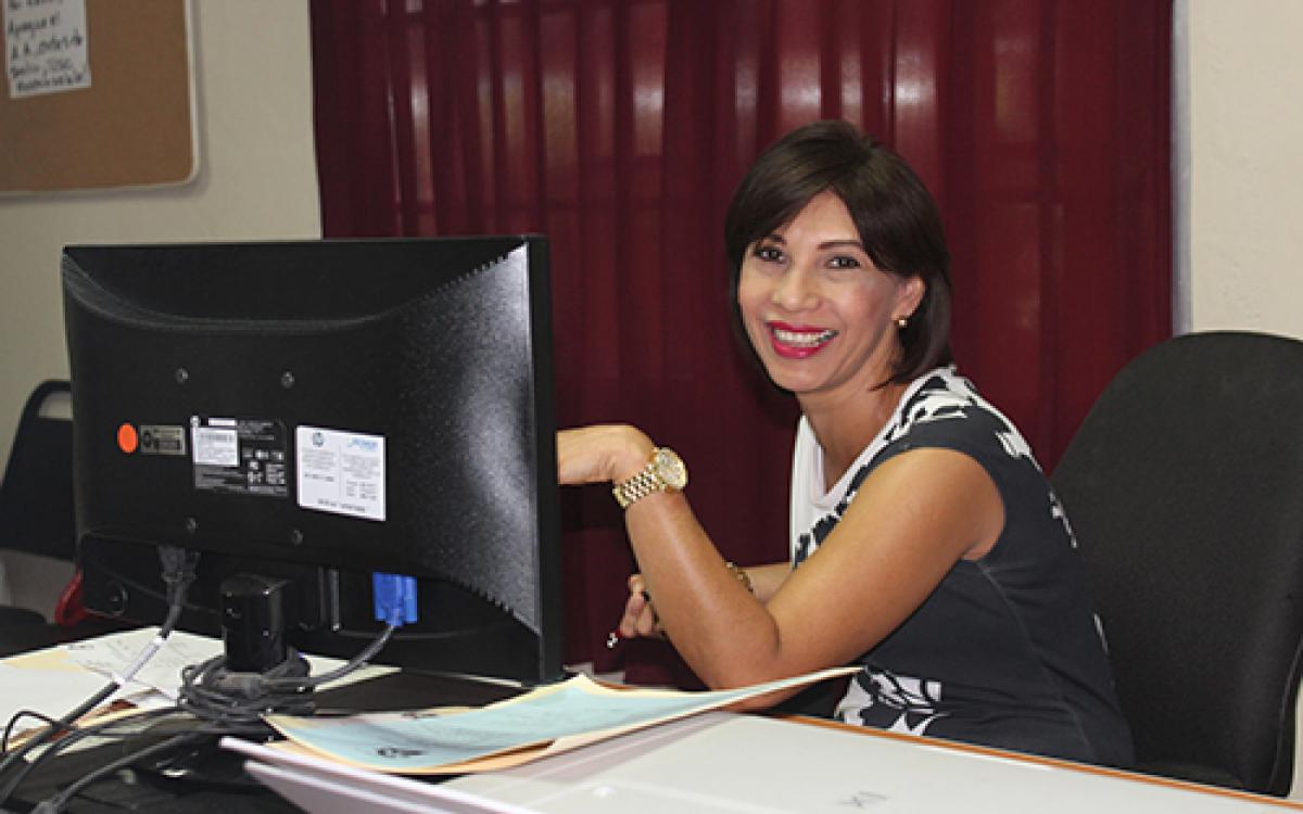 Profesora Dayra Agrazal 