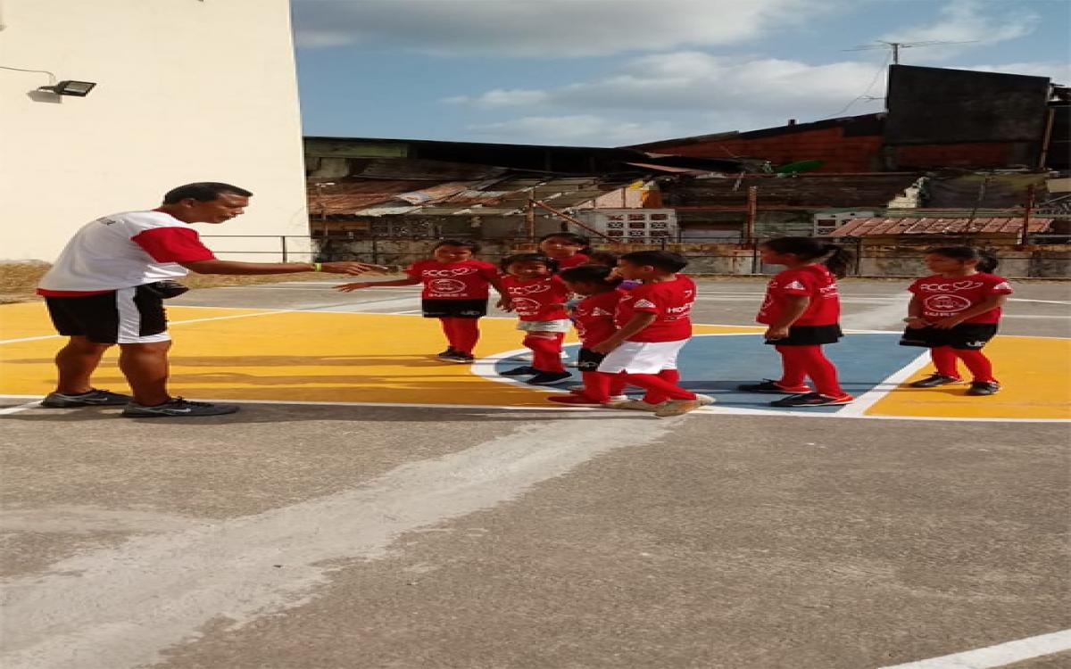 Deporte y Recreación de la VIEX dicta clínicas de futbol