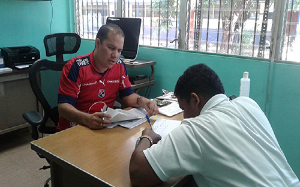 Licenciado Victor Correa 