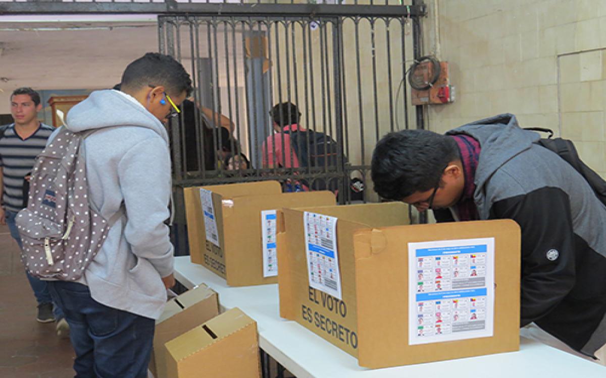 Simulacro de votación 