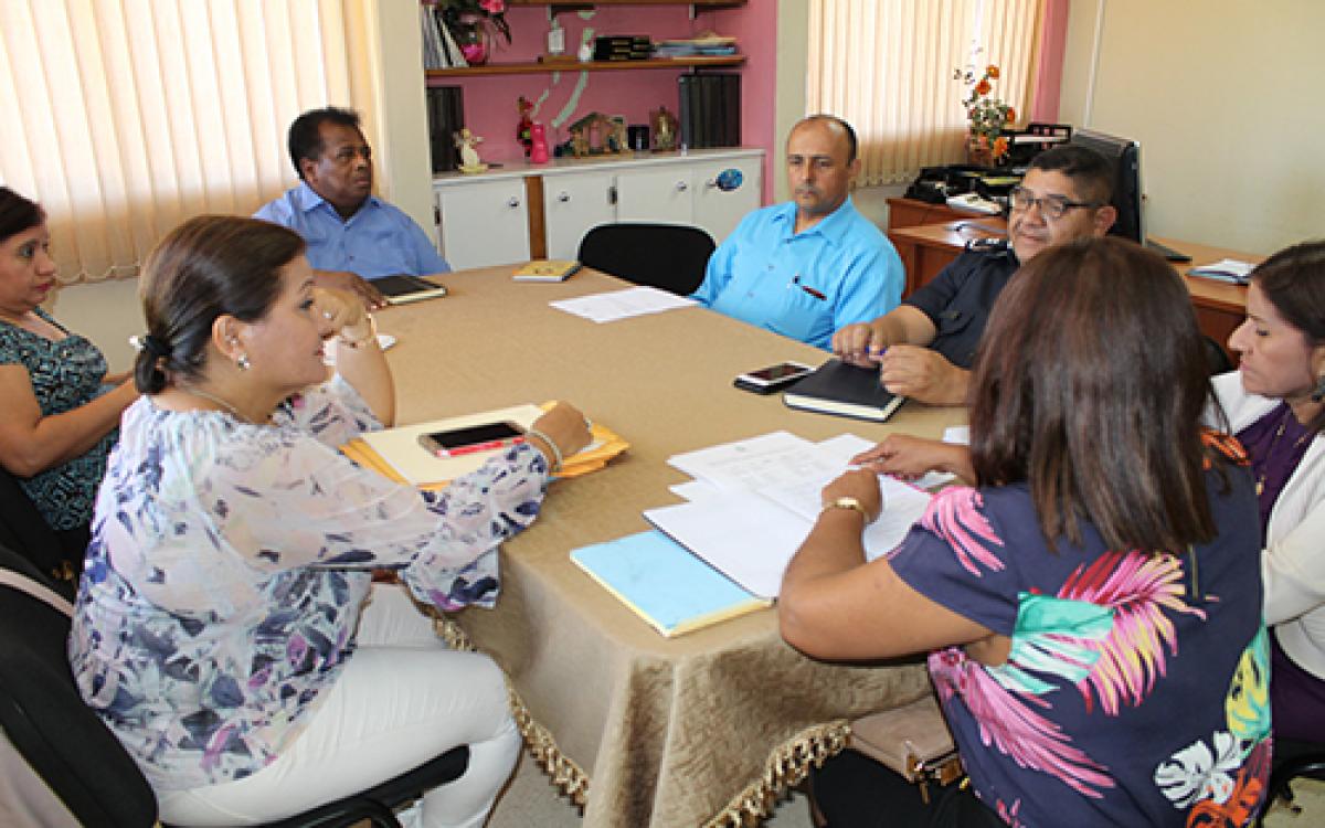 Reunion con el teniente Noriel Vega del transito 