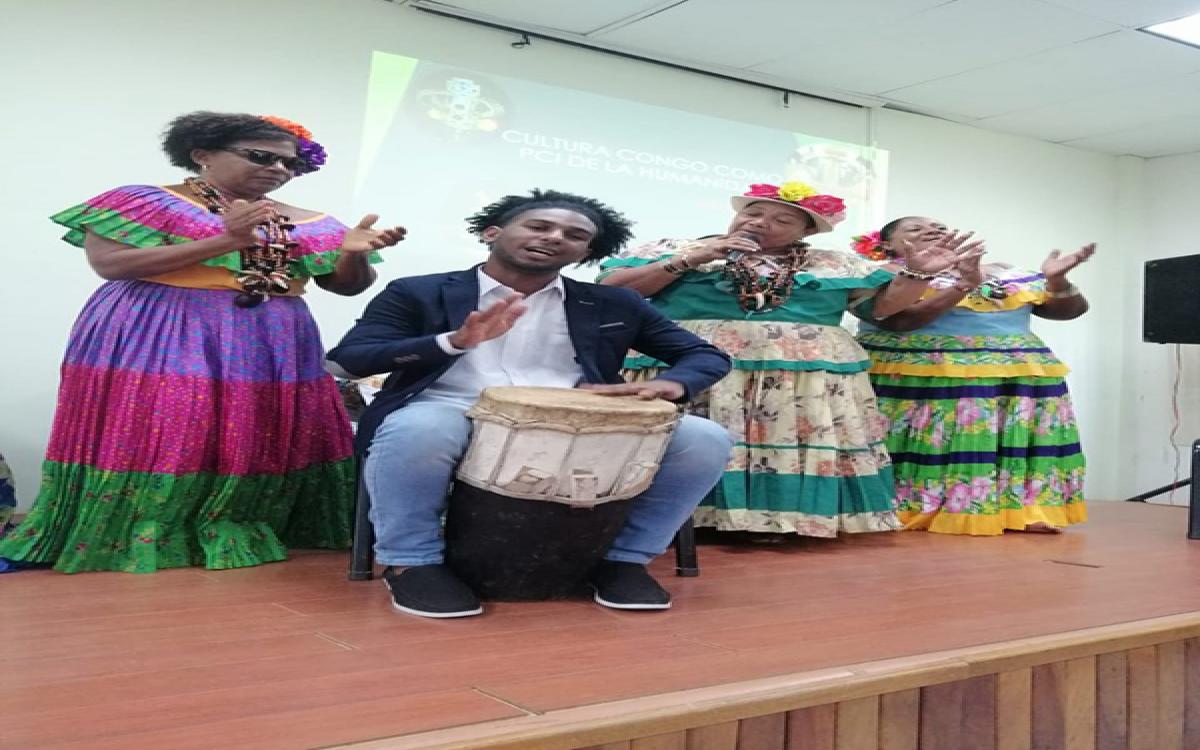 Los tambores Congo llenaron el ambiente de alegría y orgullo. Foto Nestor Vergara 