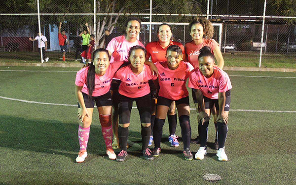 jugadoras de futbol 