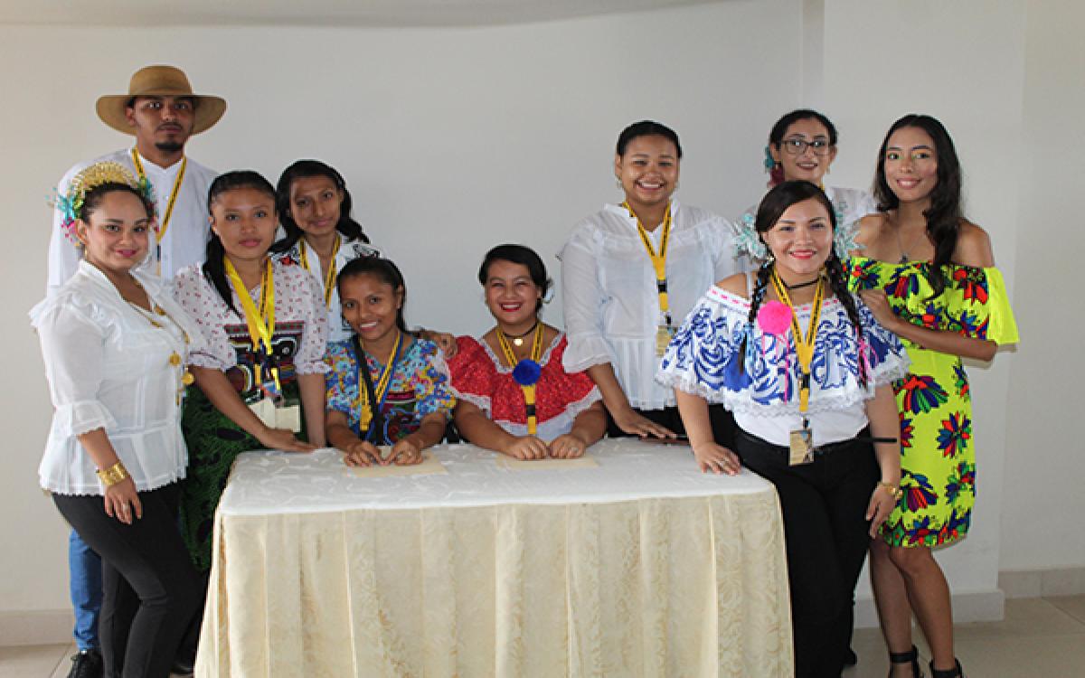 Congreso sobre Historia, Antropología y Turismo Histórico participantes 