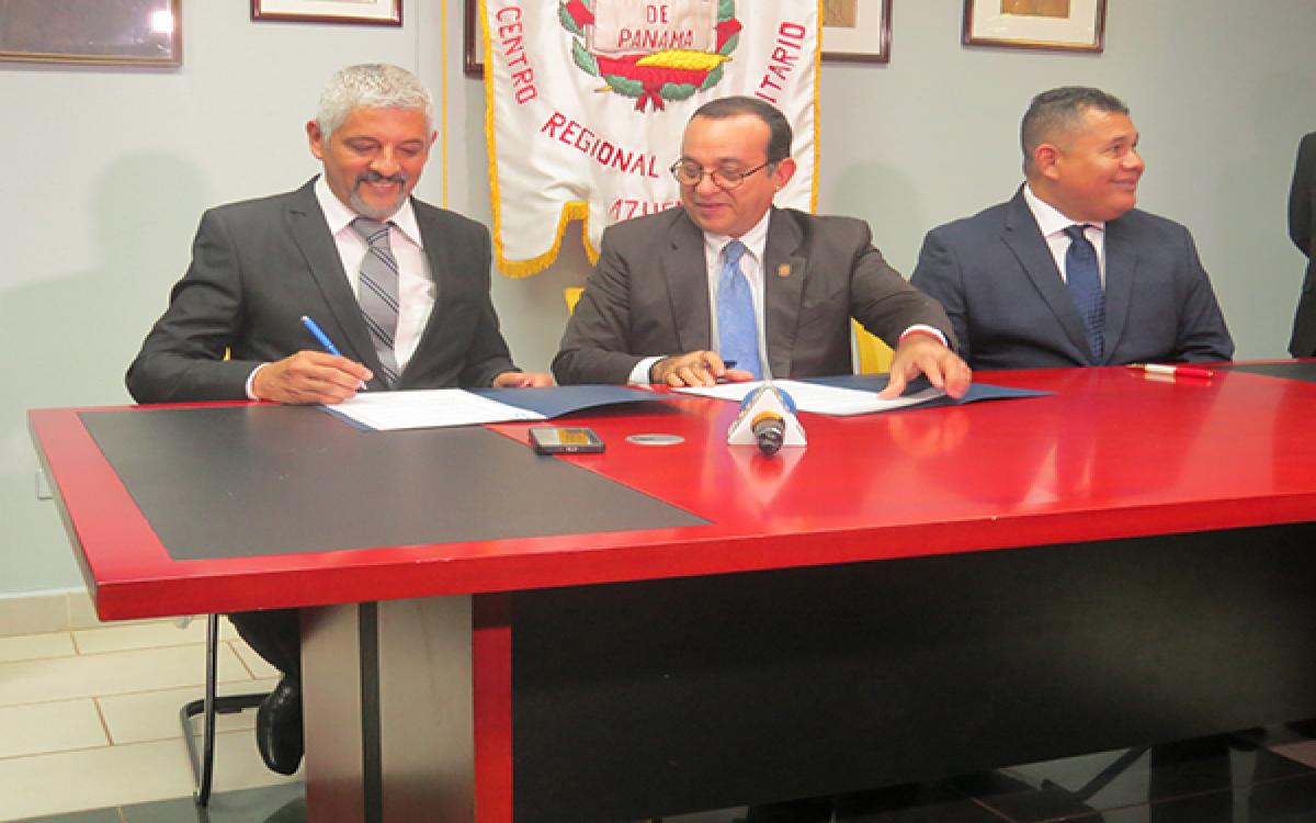 Firma de Convenio Lavras 