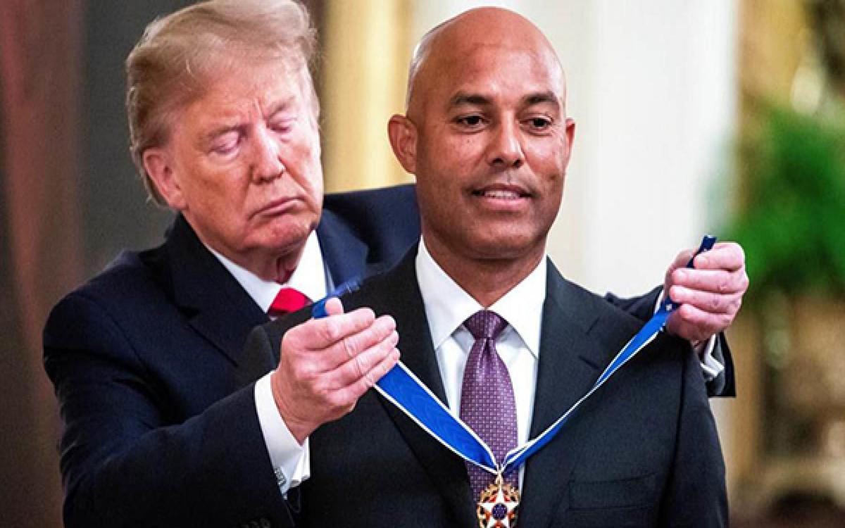 Mariano Rivera condecorado por Donald Trump 
