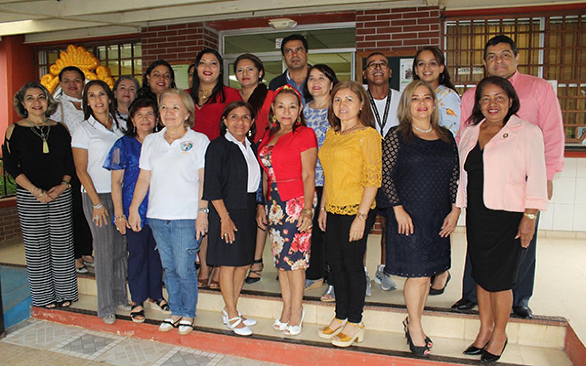 Parte de la Comision de los 50 años del CRUV 