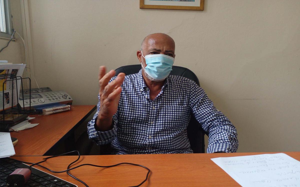 Mgter. Garritt Geneteau.