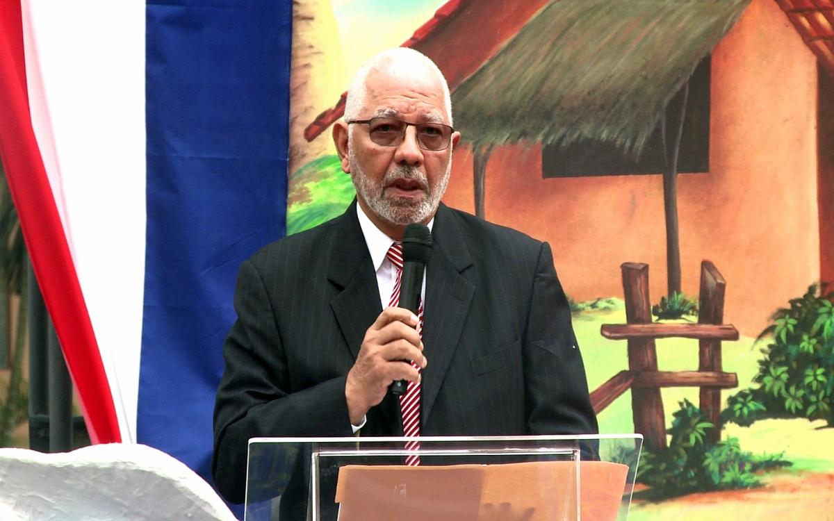 Luis Navas Pájaro 