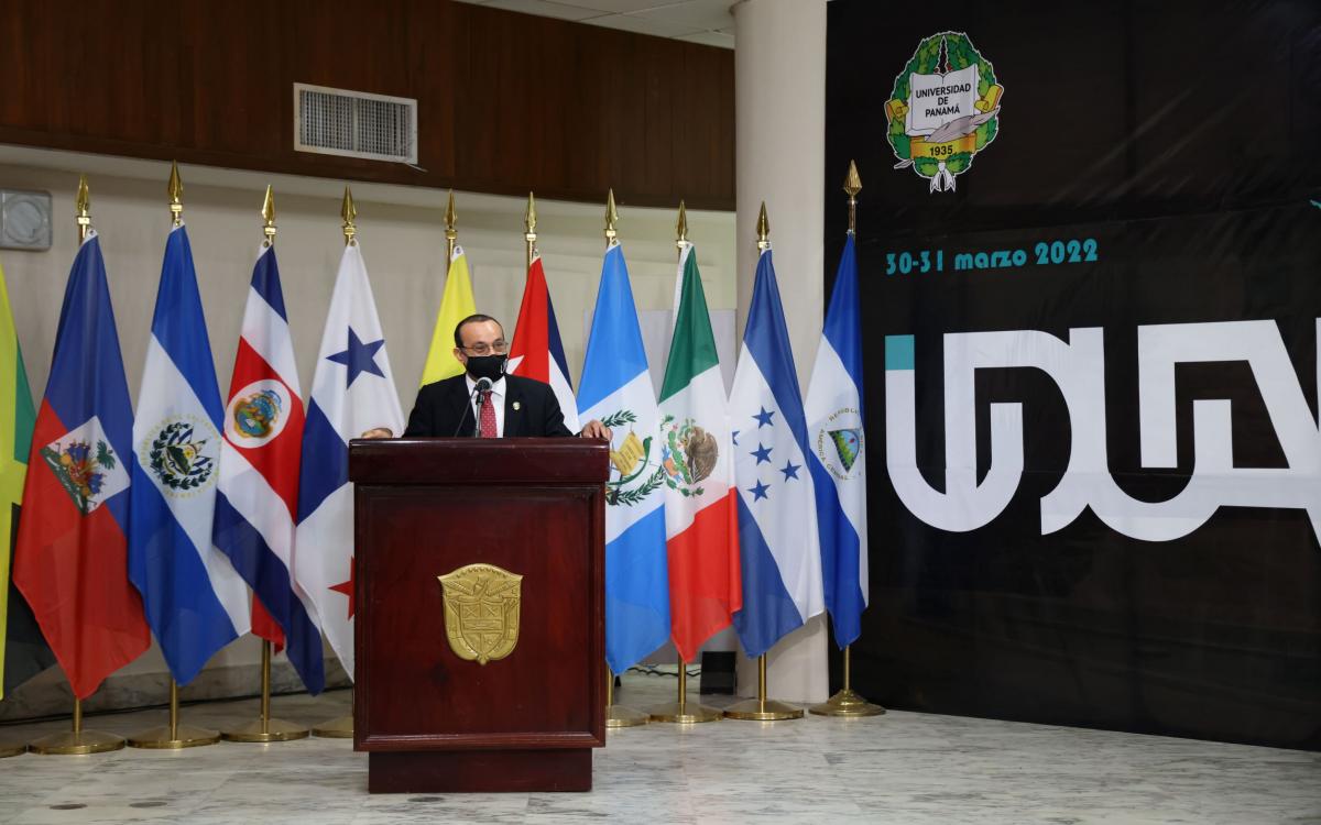 Eduardo Flores Castro