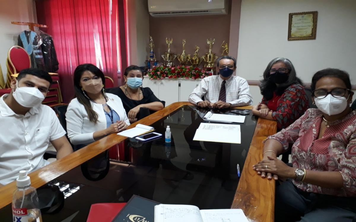 Acto de instalación de la comisión de evaluación y reacreditación institucional CRUV.