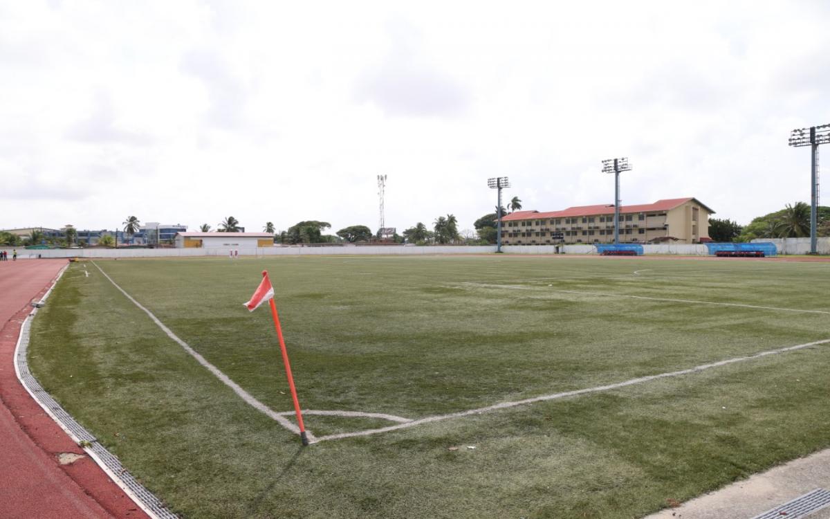 Grama del Estadio Armando Javier “Pelé” Dely Valdés.